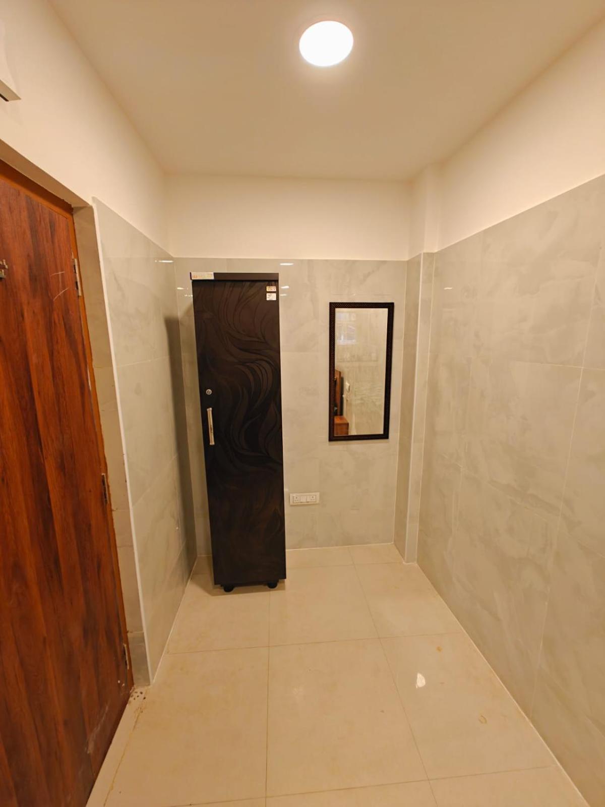 Saibala Lnn Hotel Chennai Eksteriør billede
